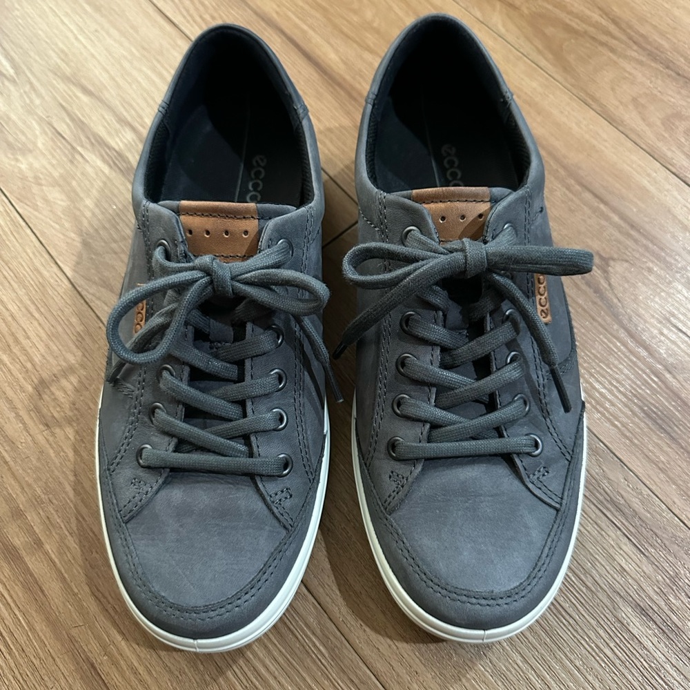 Ecco Sneakers Men’s Size 7